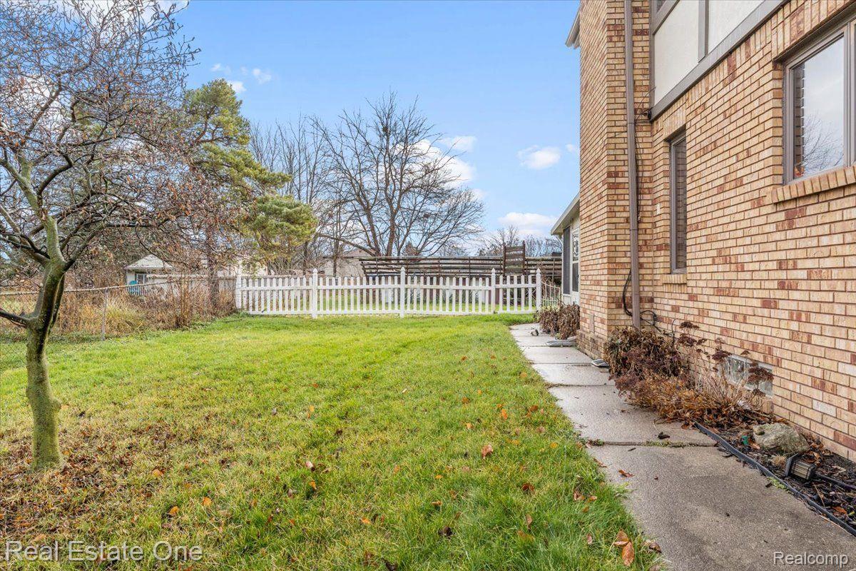 22305 KING Road