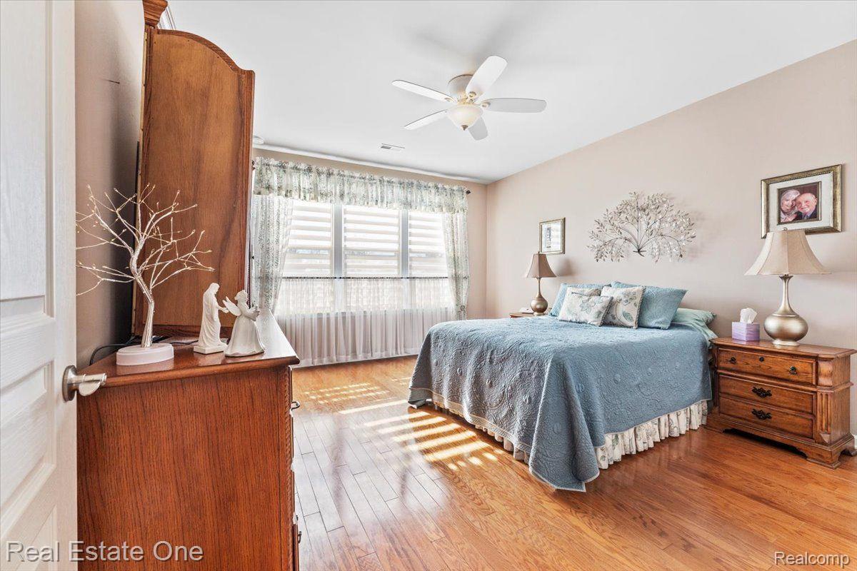 24360 LEELANAU Lane