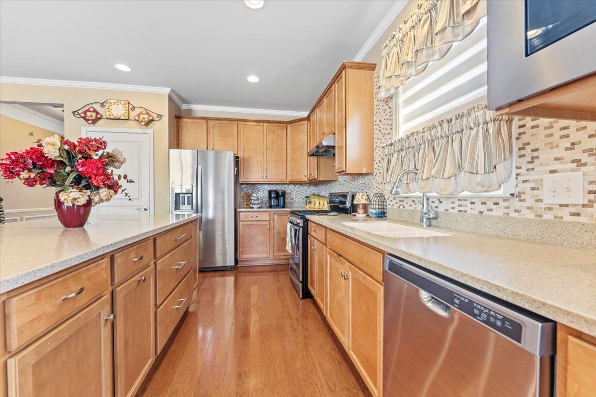 24360 LEELANAU Lane