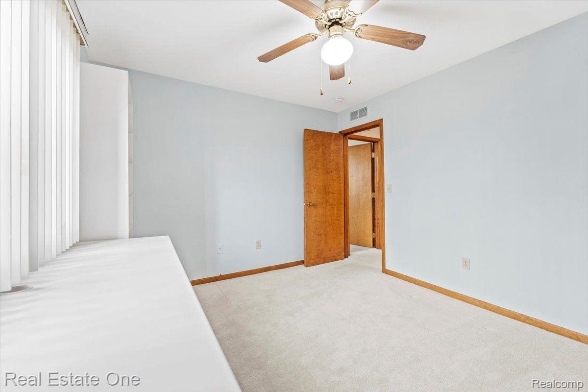 1525 HARBOUR 74