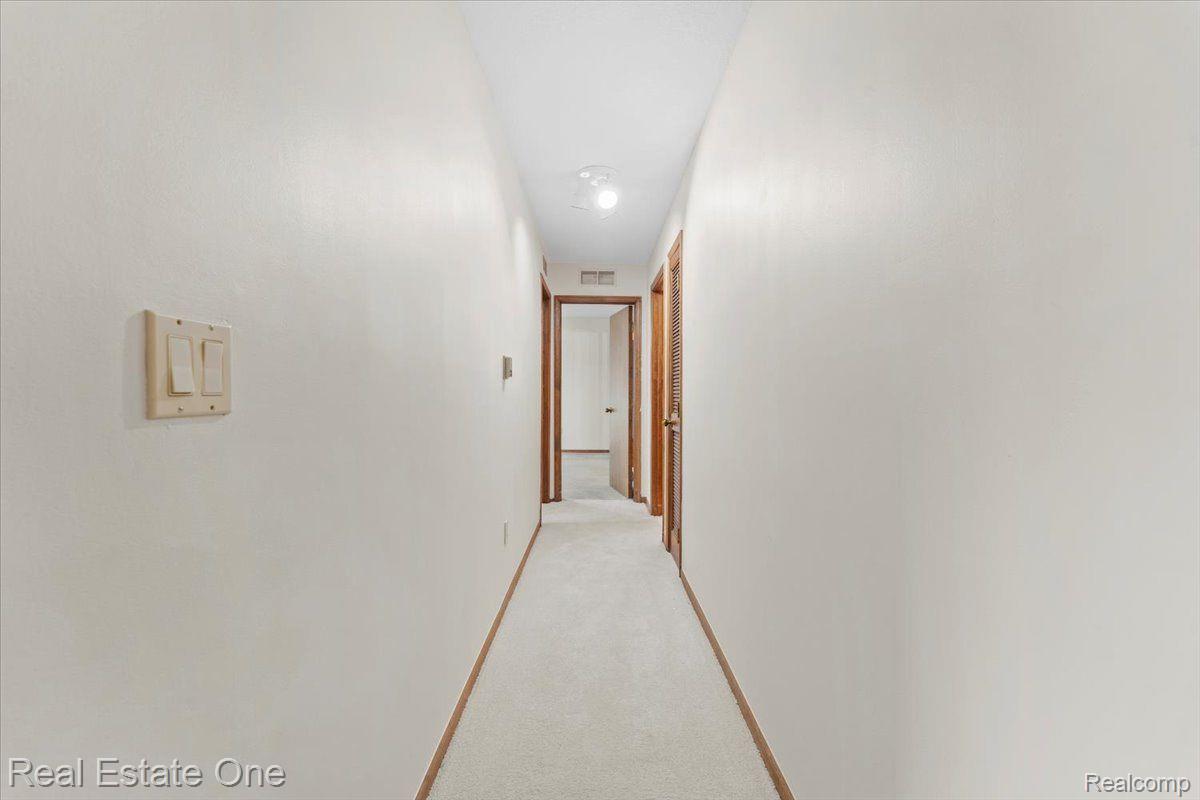 1525 HARBOUR 74
