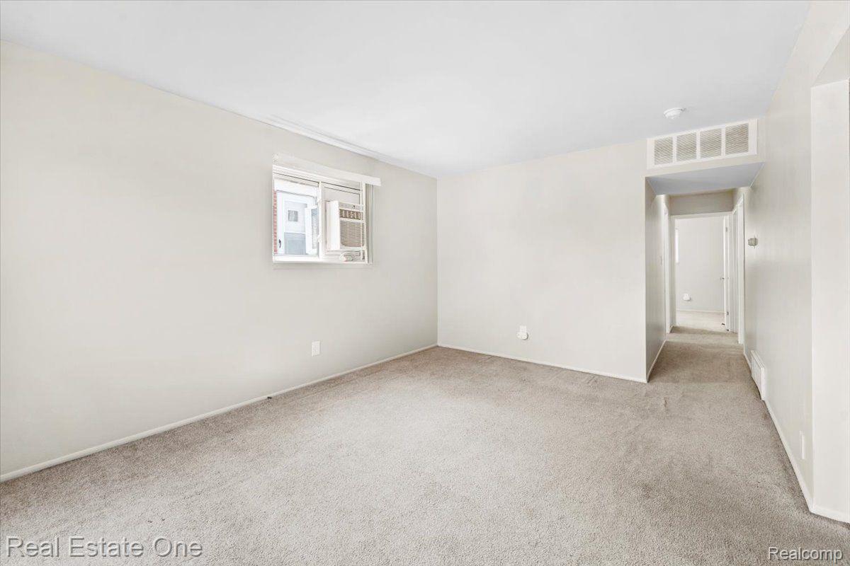 1423 REO Avenue
