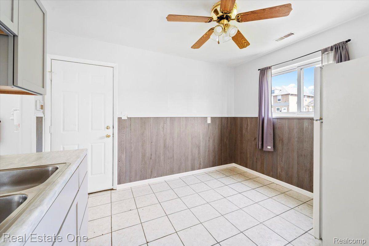 1423 REO Avenue