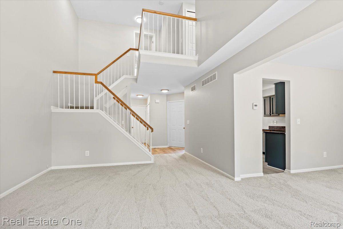 15868 GOLFVIEW Drive