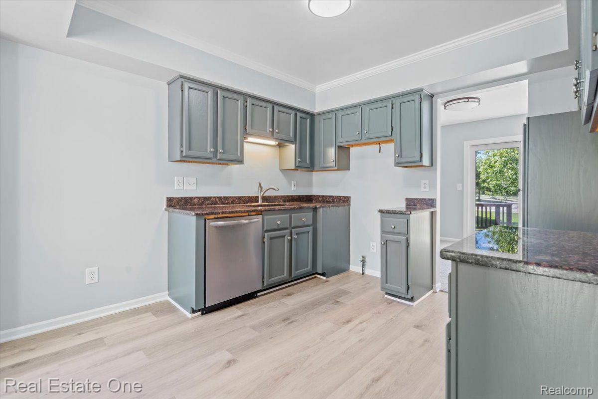 15868 GOLFVIEW Drive