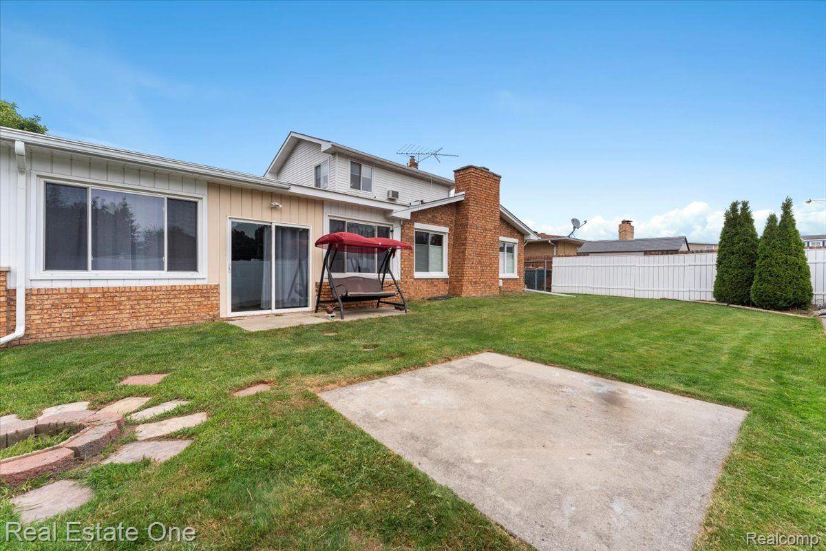 14125 WILLIAMSBURG Drive