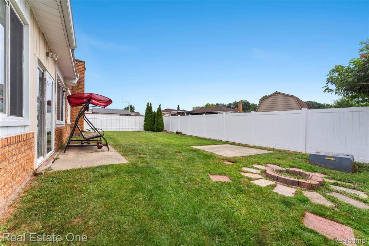 14125 WILLIAMSBURG Drive