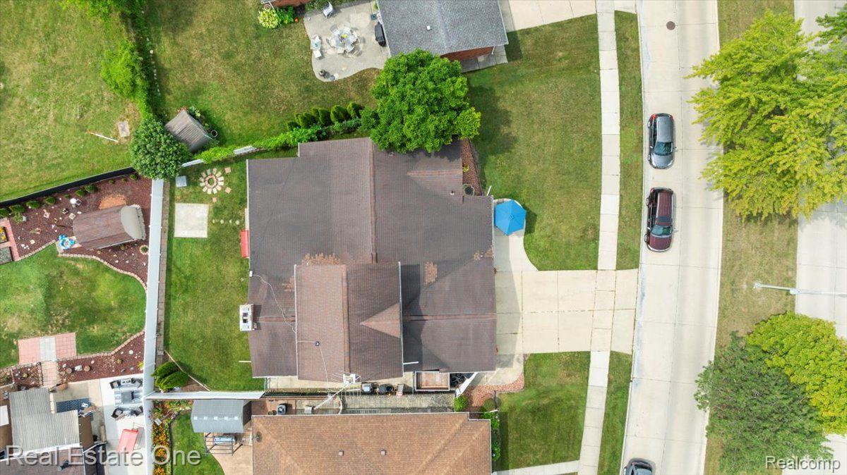 14125 WILLIAMSBURG Drive
