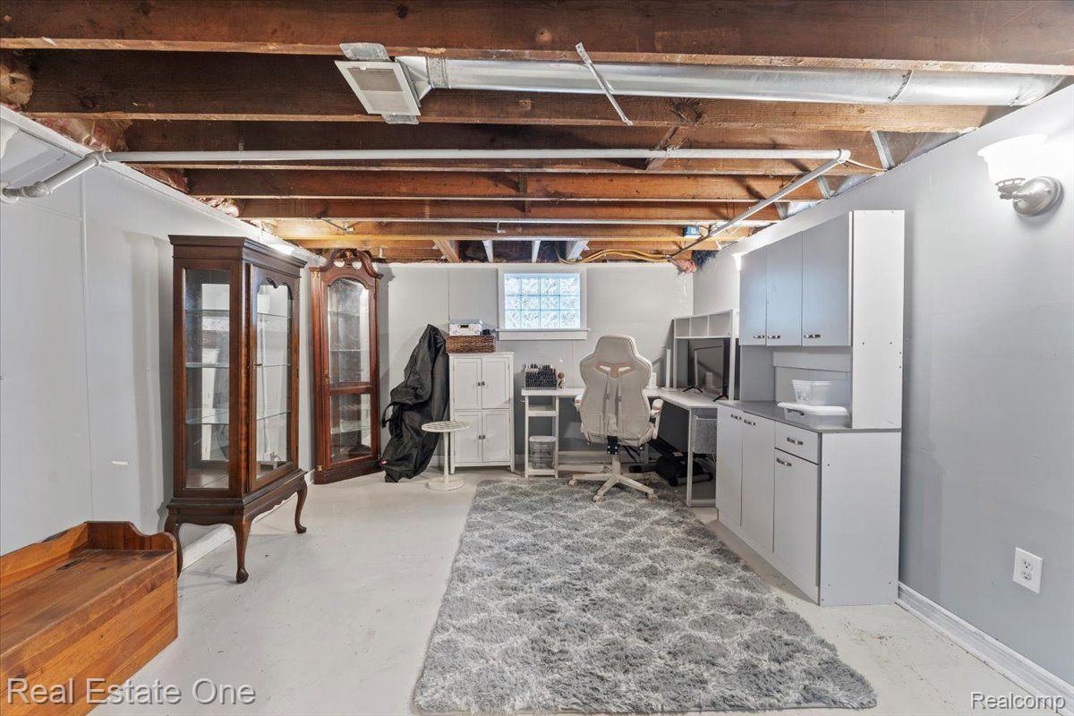 153 SAINT JOHNS Street