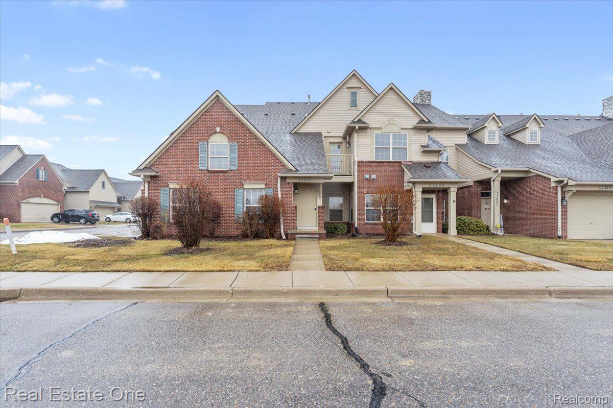 23903 GREENWOOD Drive 106