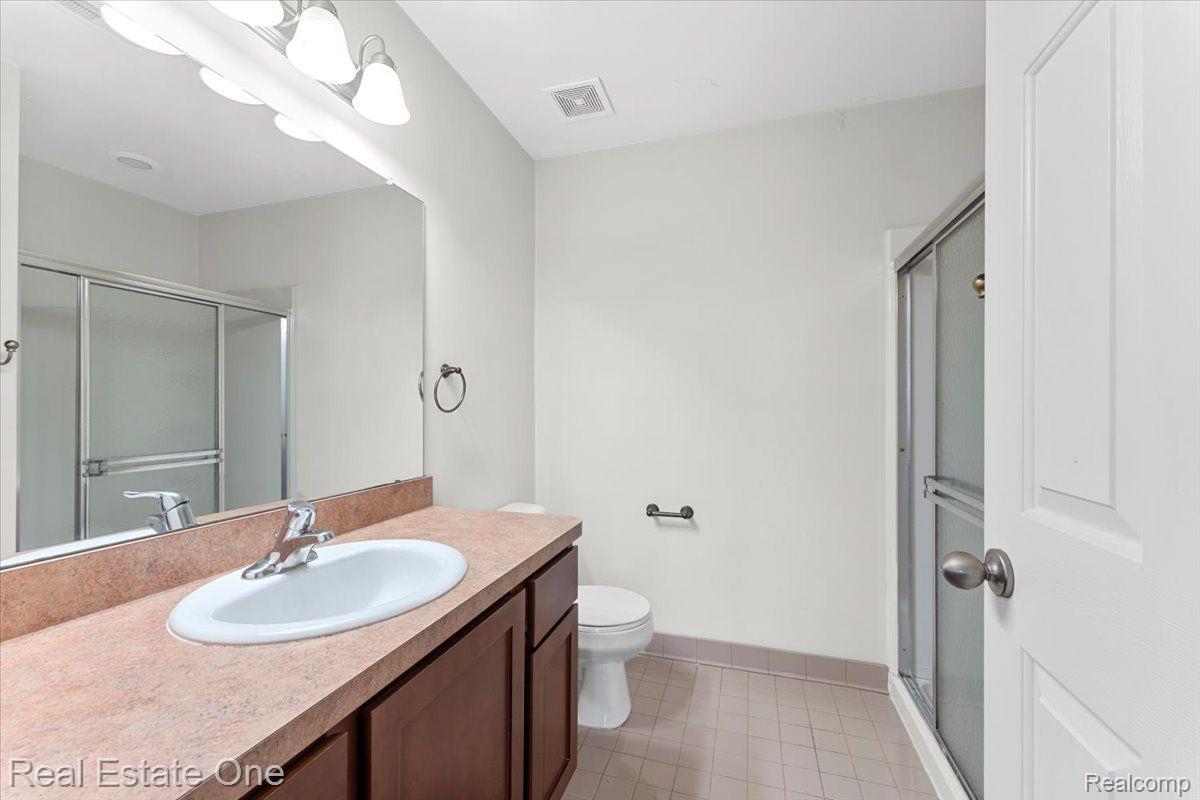 23903 GREENWOOD Drive 106