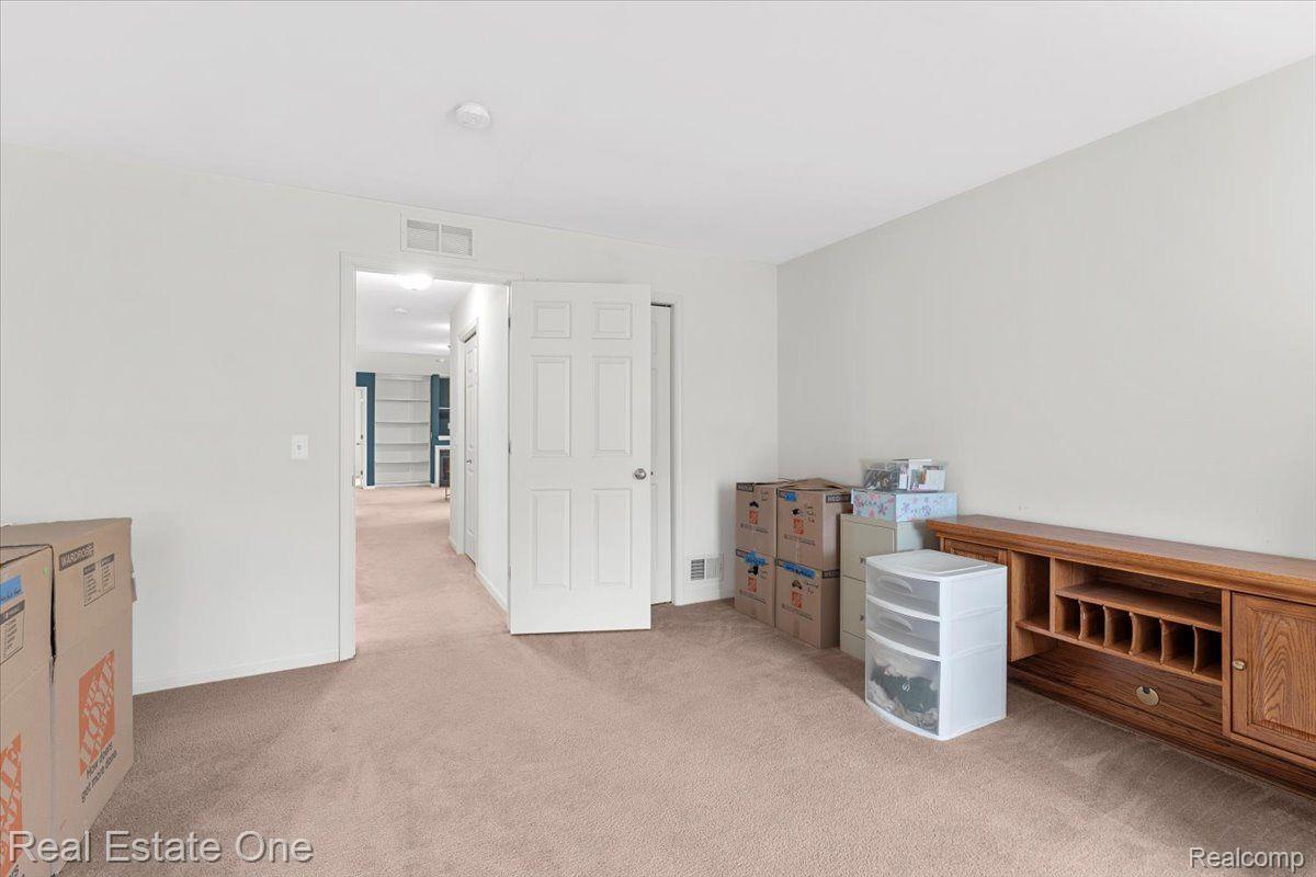 23903 GREENWOOD Drive 106