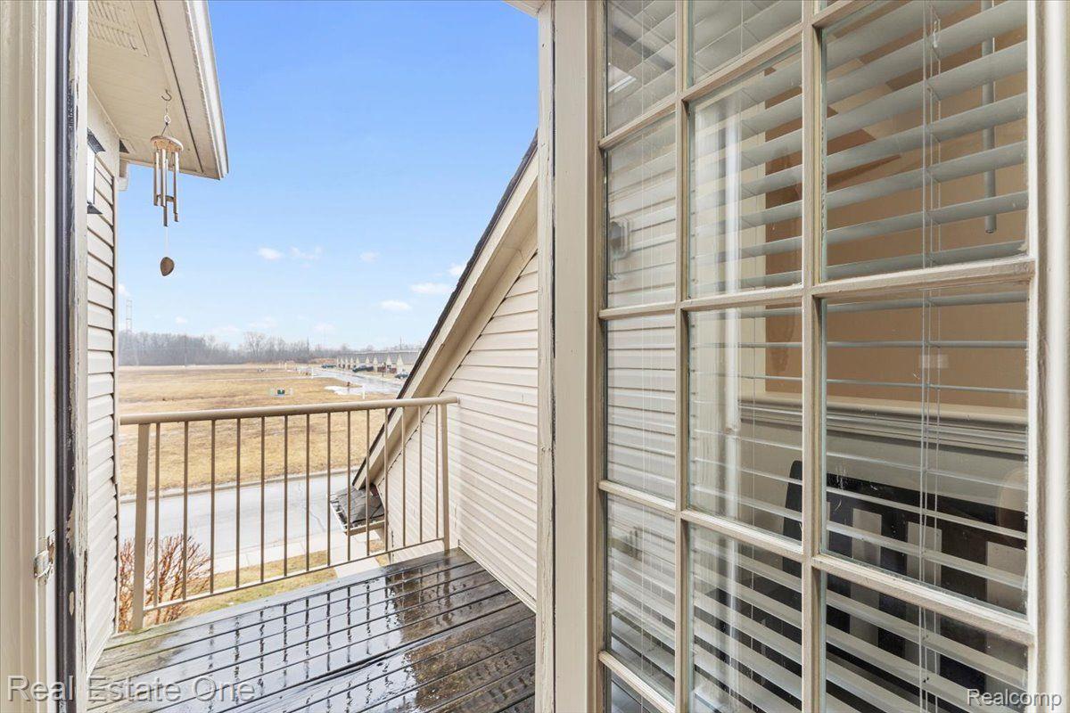 23903 GREENWOOD Drive 106