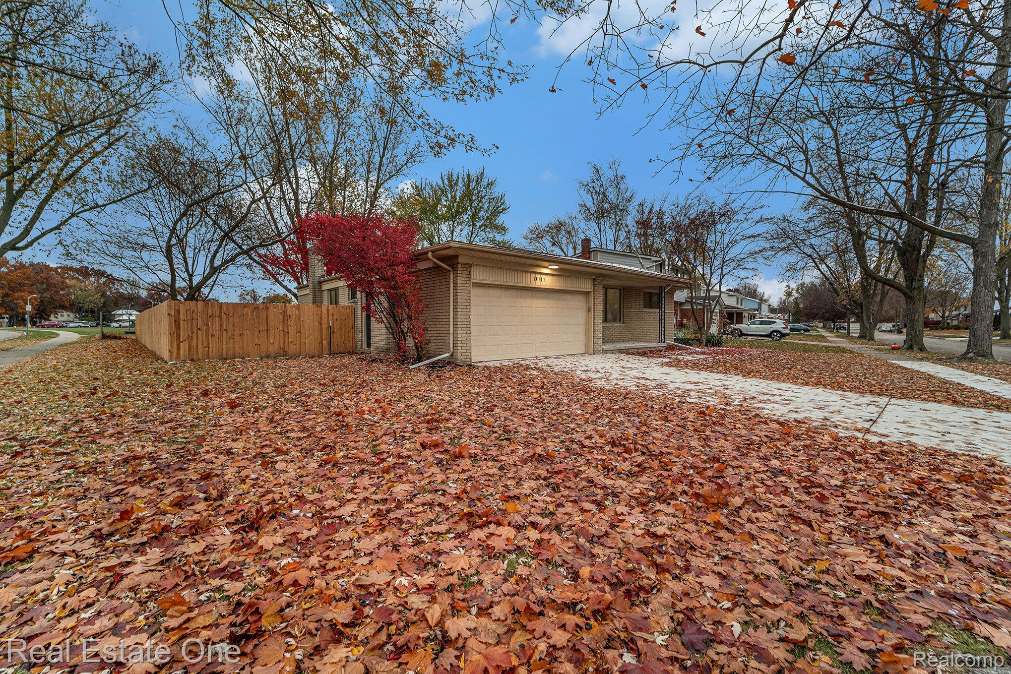 14111 Thornwood Street