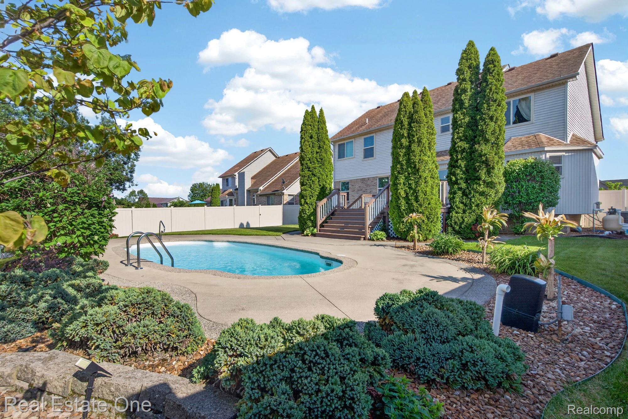 17482 Snapdragon Drive