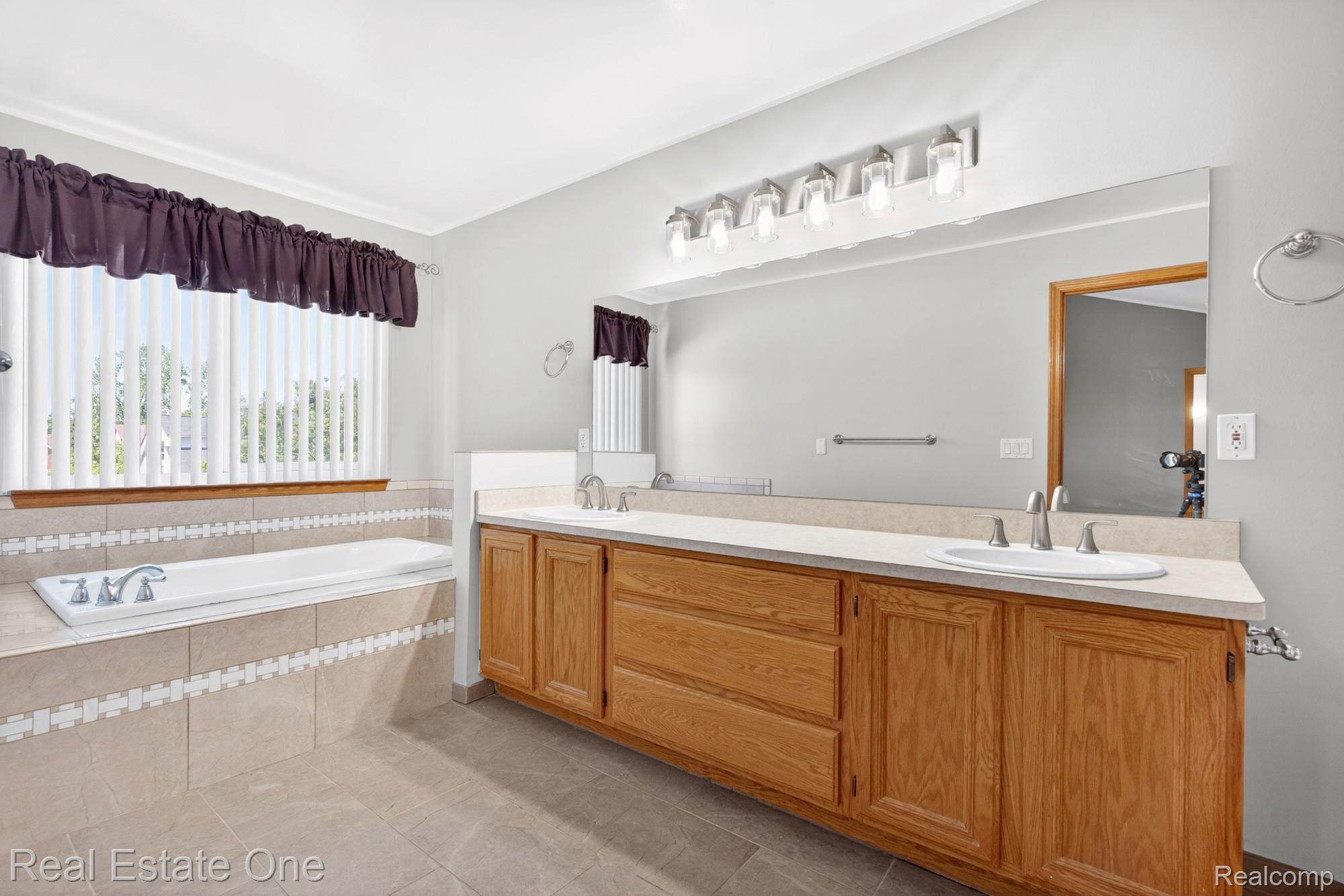 17482 Snapdragon Drive