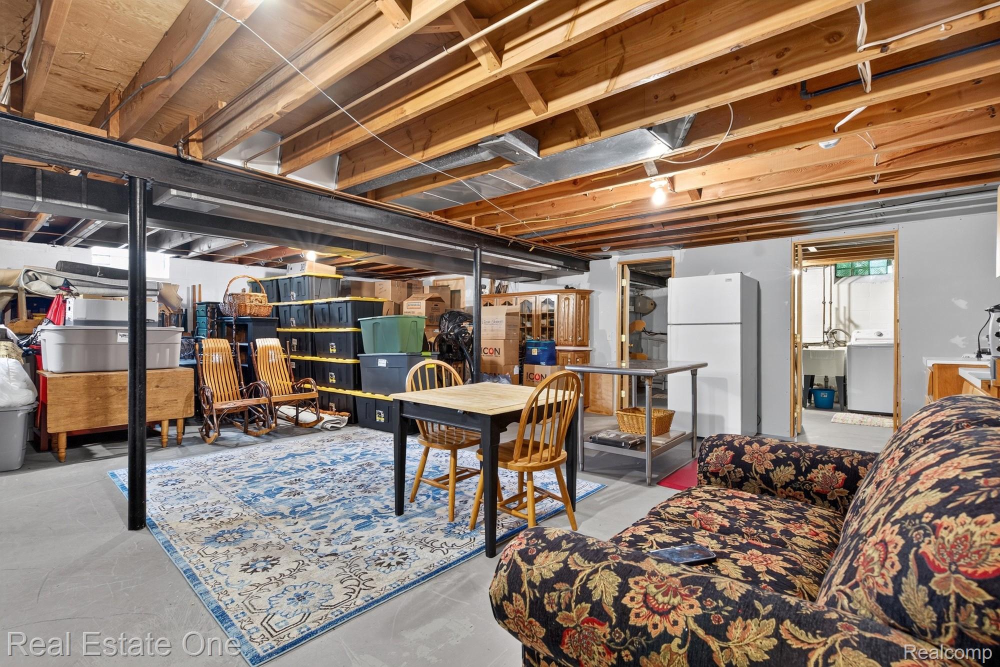 13704 Argyle Street