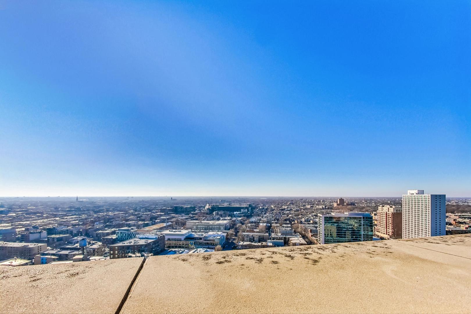 3660 N Lake Shore Drive Unit: 2612