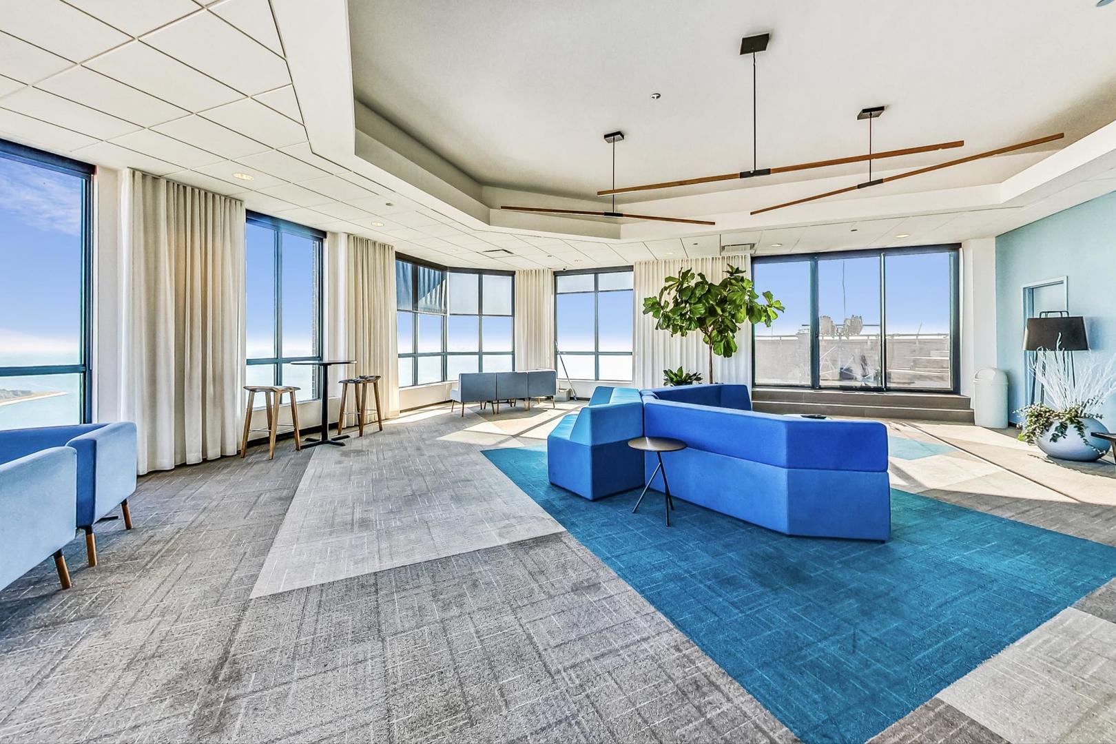 3660 N Lake Shore Drive Unit: 2612