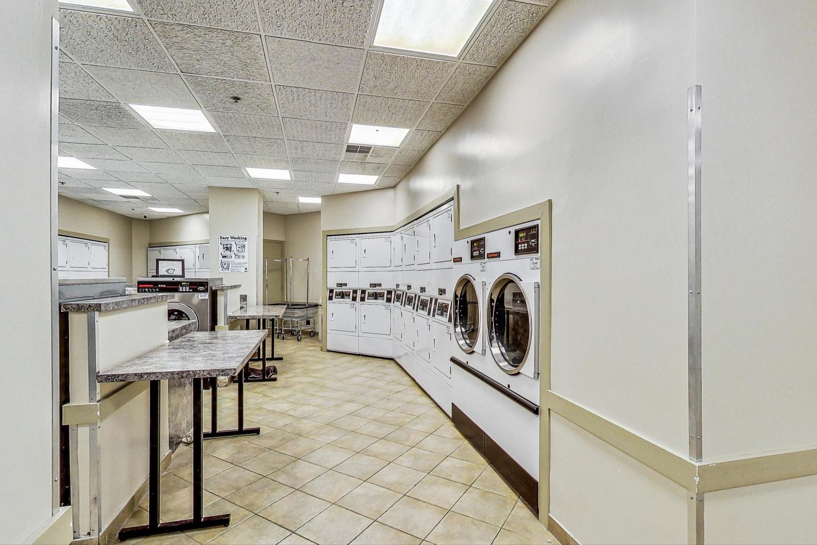 3660 N Lake Shore Drive Unit: 2612