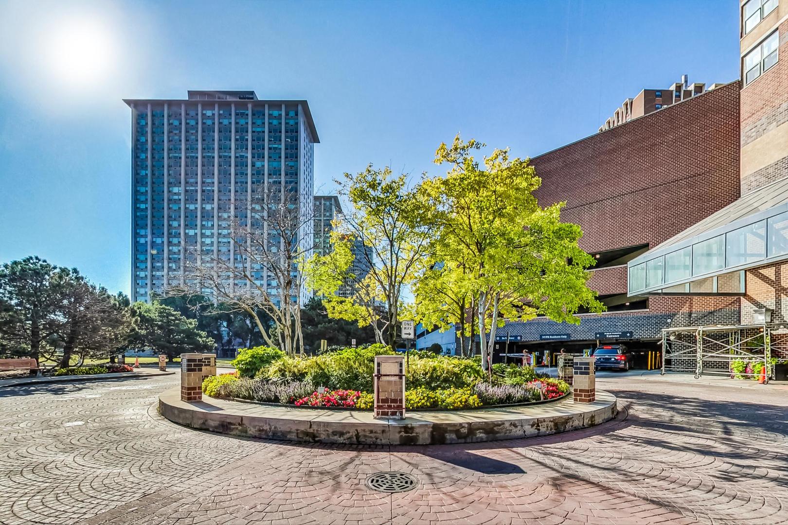3660 N Lake Shore Drive Unit: 2612