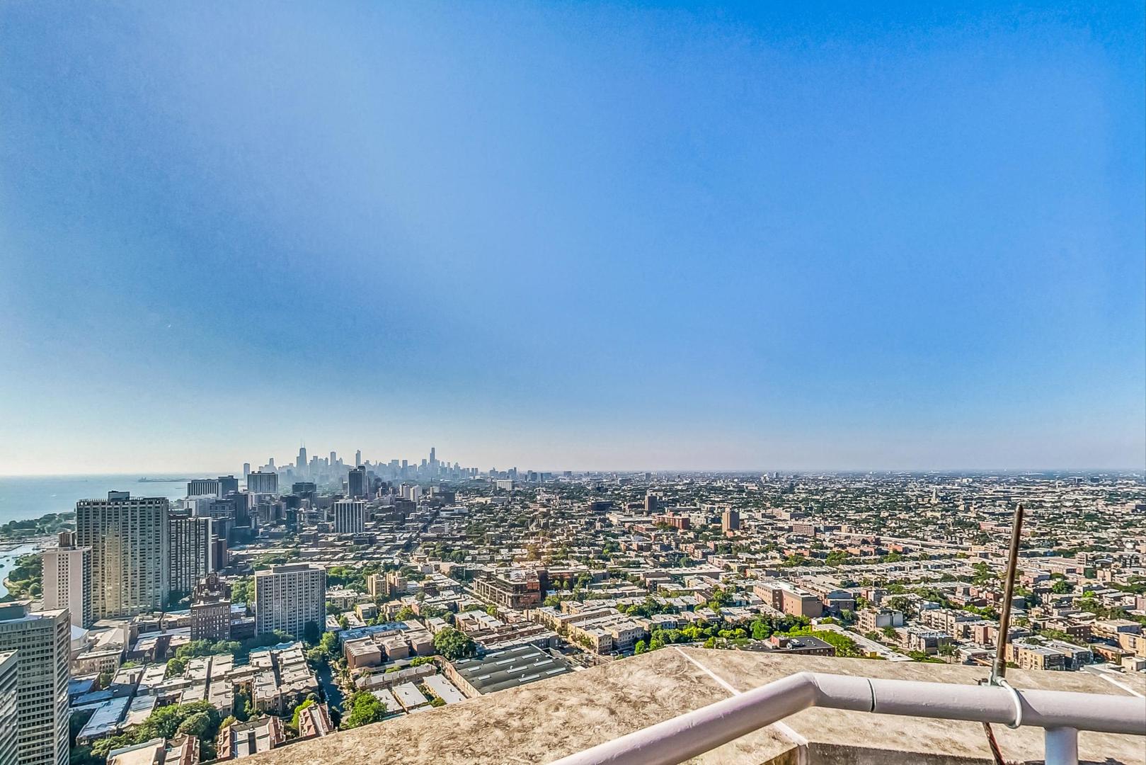 3660 N Lake Shore Drive Unit: 2612