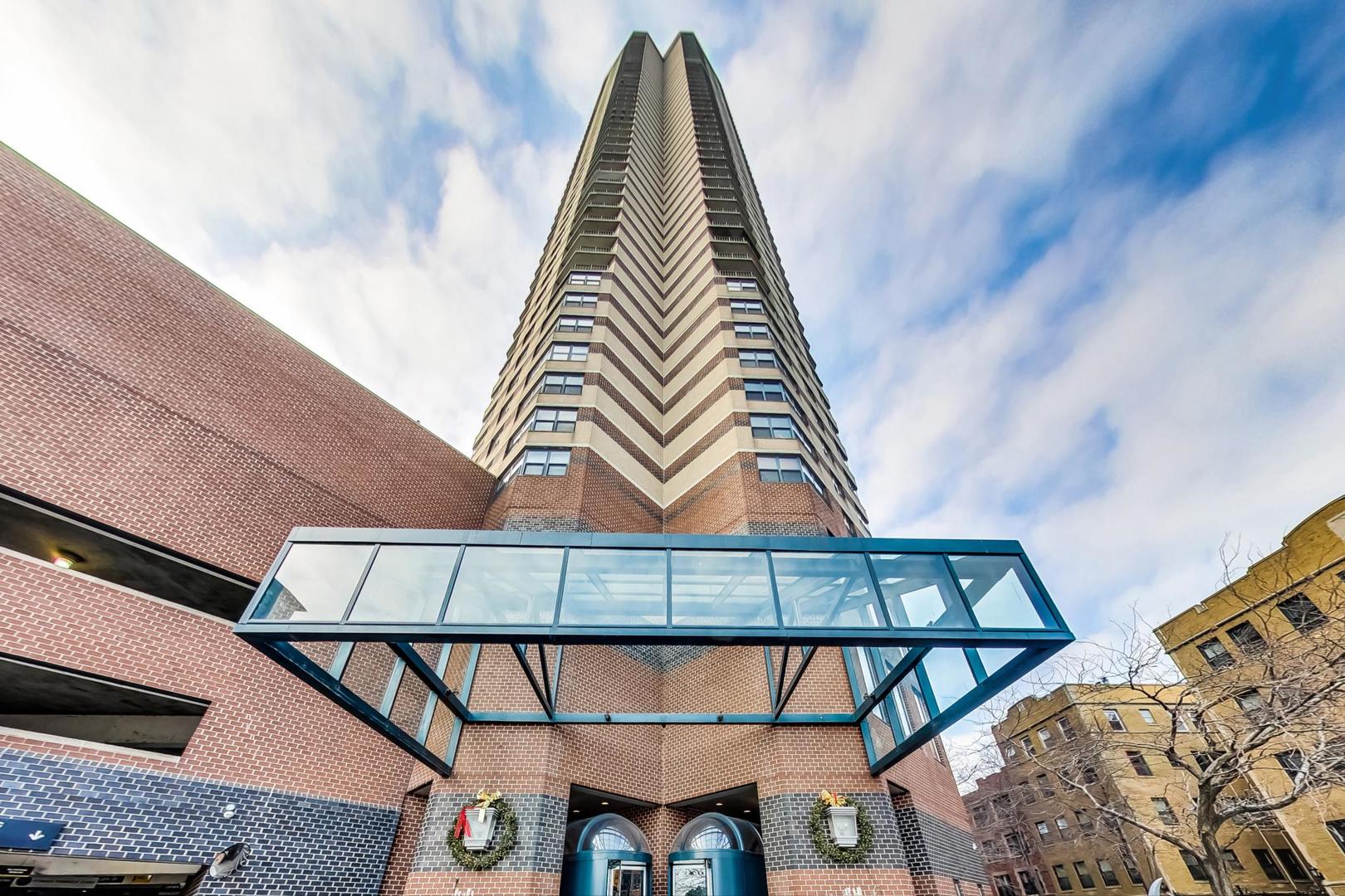 3660 N Lake Shore Drive Unit: 2612