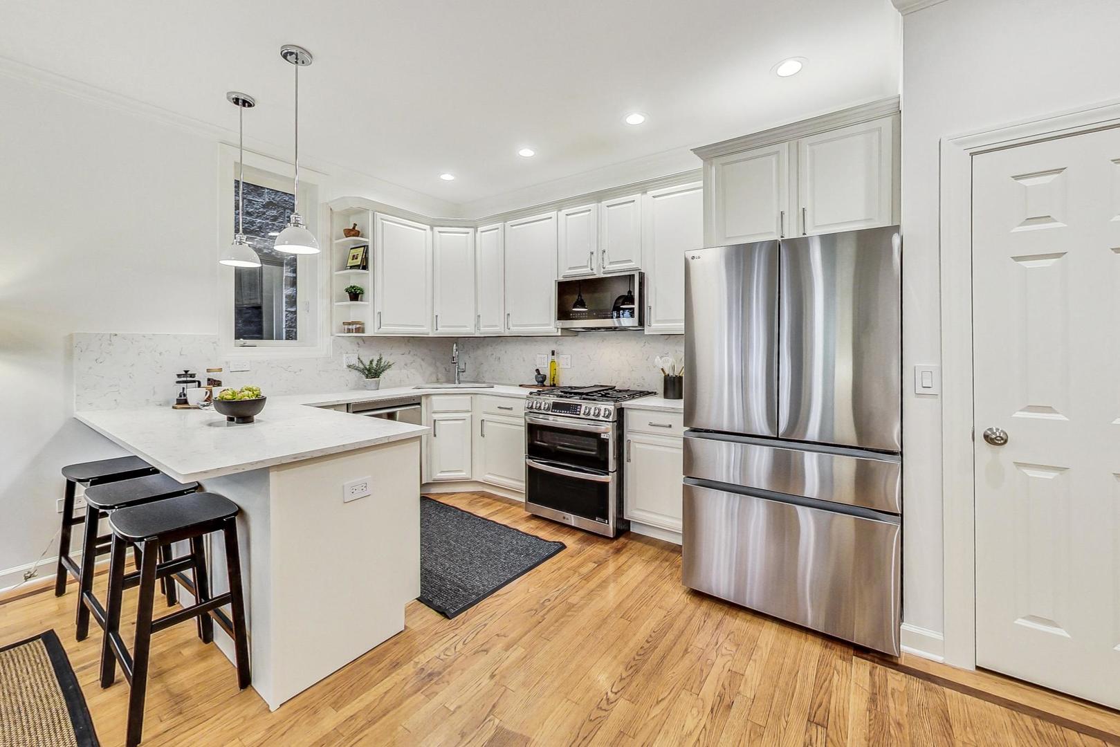 2002 W Race Avenue Unit: 1W