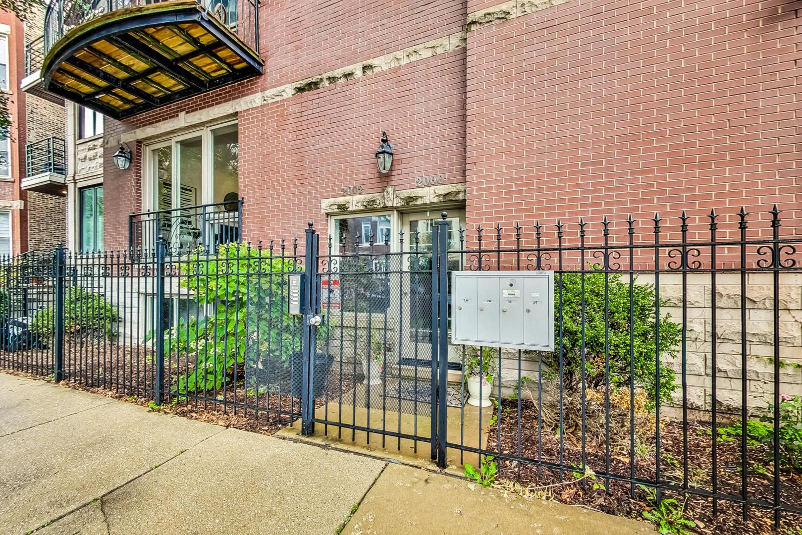 2002 W Race Avenue Unit: 1W