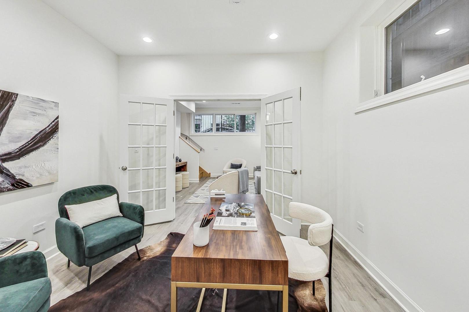 2002 W Race Avenue Unit: 1W