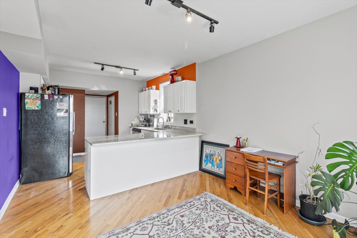 5221 N Hoyne Avenue Unit: 3