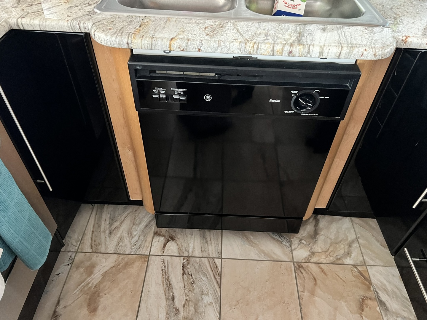 3660 N Lake Shore Drive Unit: 4007