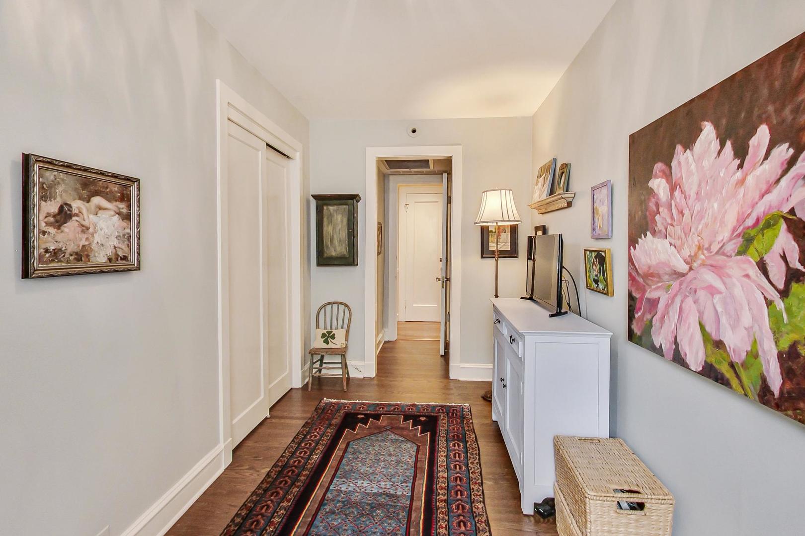 1120 N Lake Shore Drive Unit: 16B