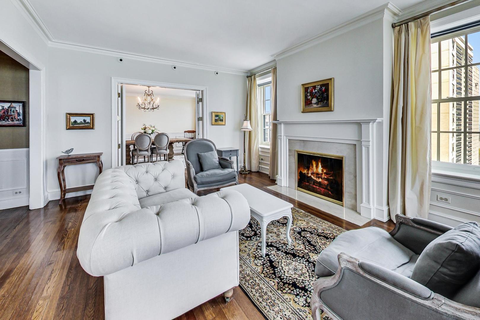 1120 N Lake Shore Drive Unit: 16B