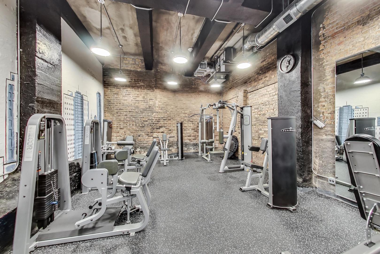 1120 N Lake Shore Drive Unit: 16B