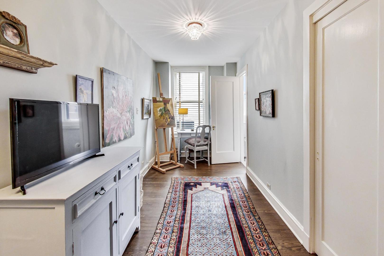 1120 N Lake Shore Drive Unit: 16B