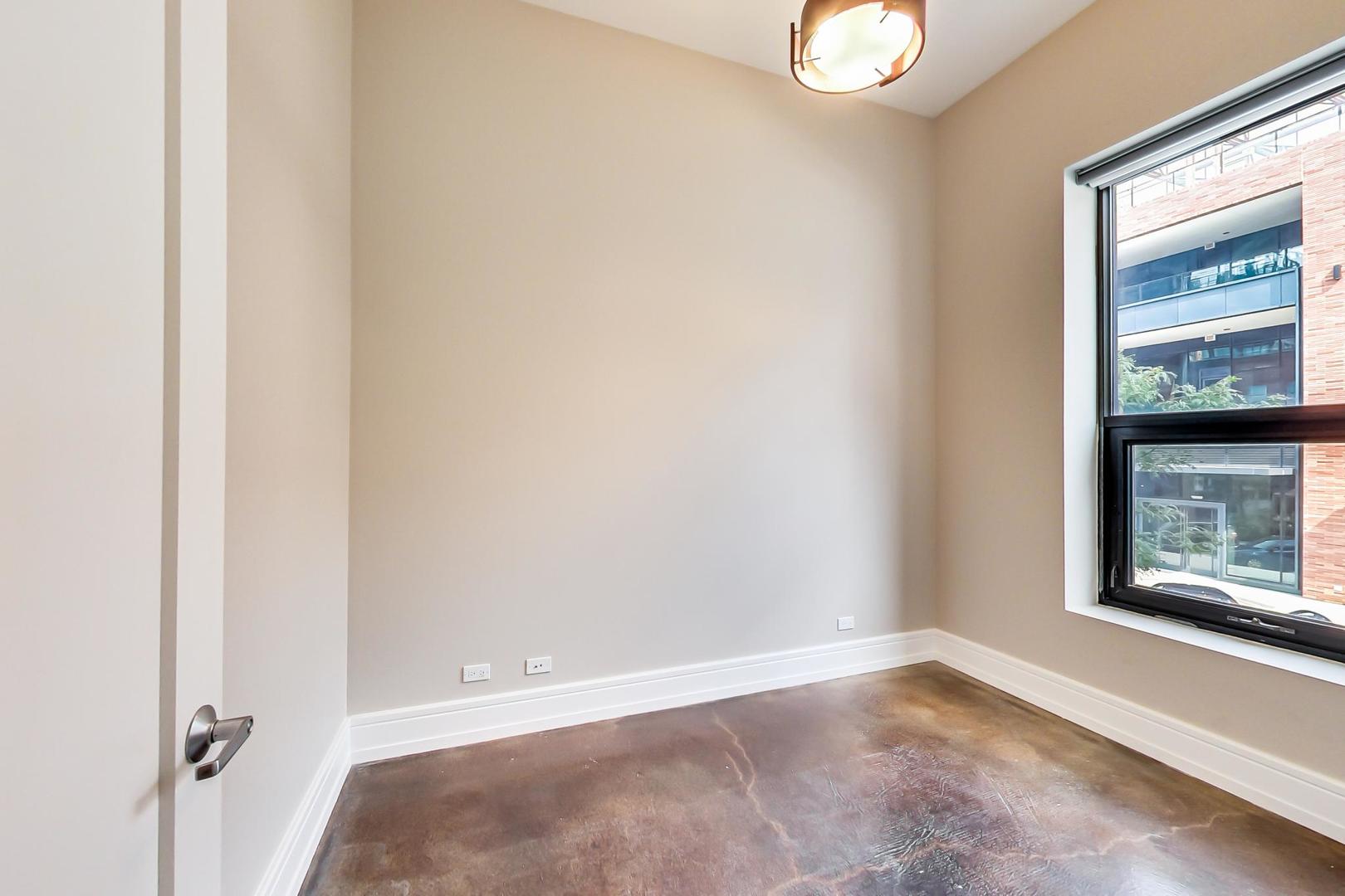813 W Fulton Market Unit: 2