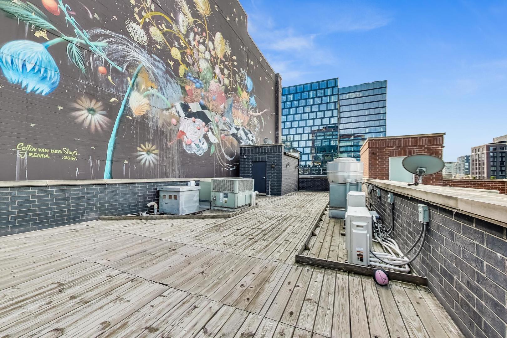 813 W Fulton Market Unit: 2