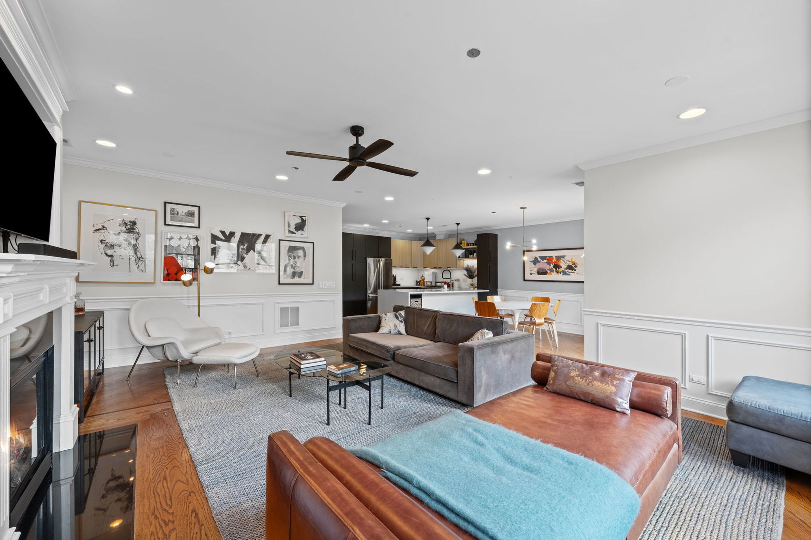 3823 N Ashland Avenue Unit: 201