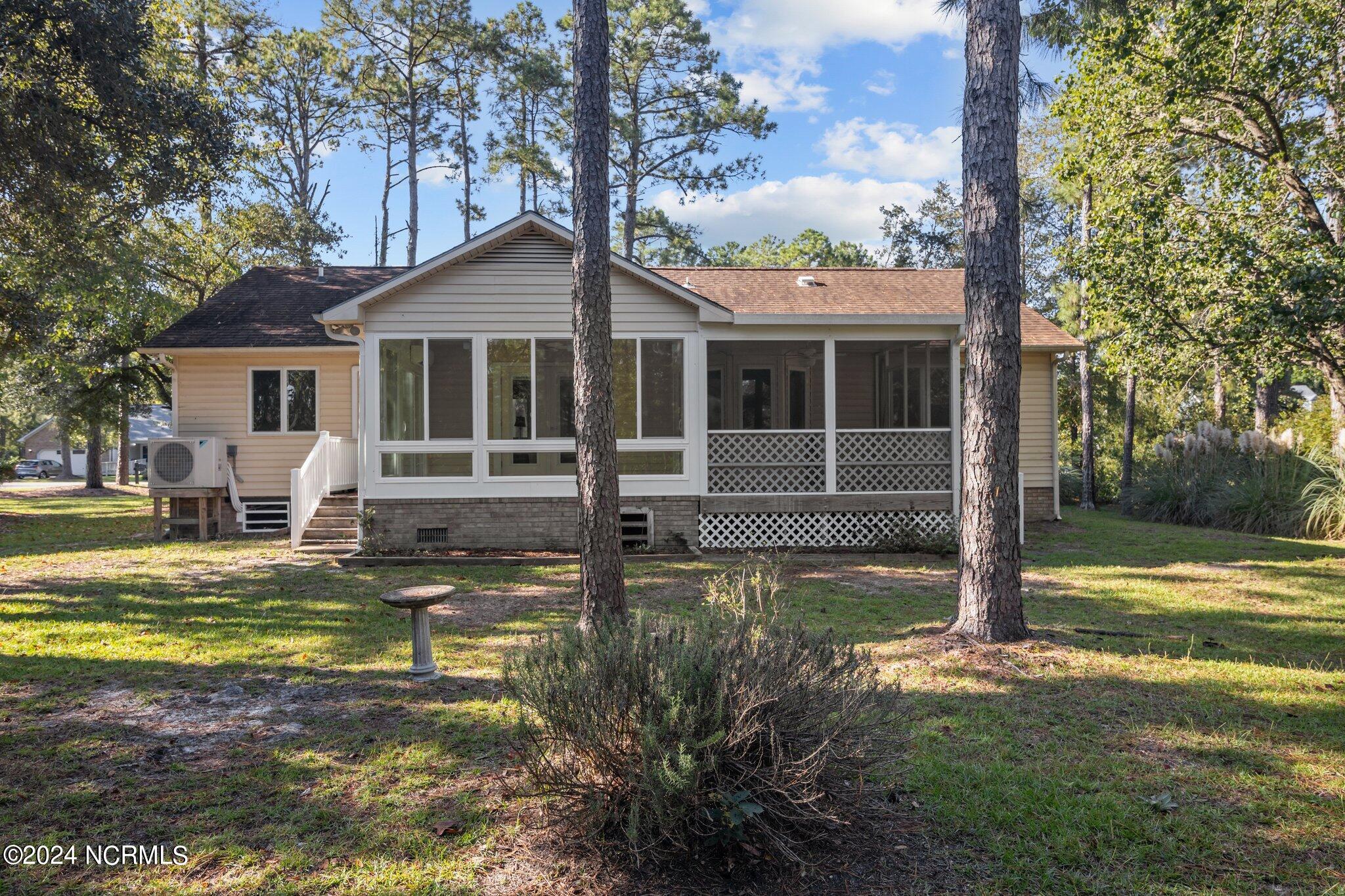 816 Helm Drive