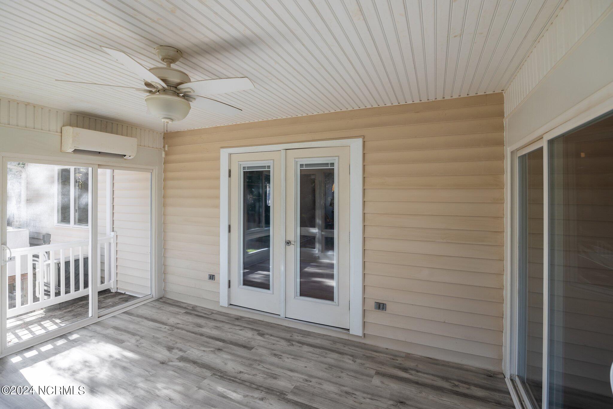816 Helm Drive