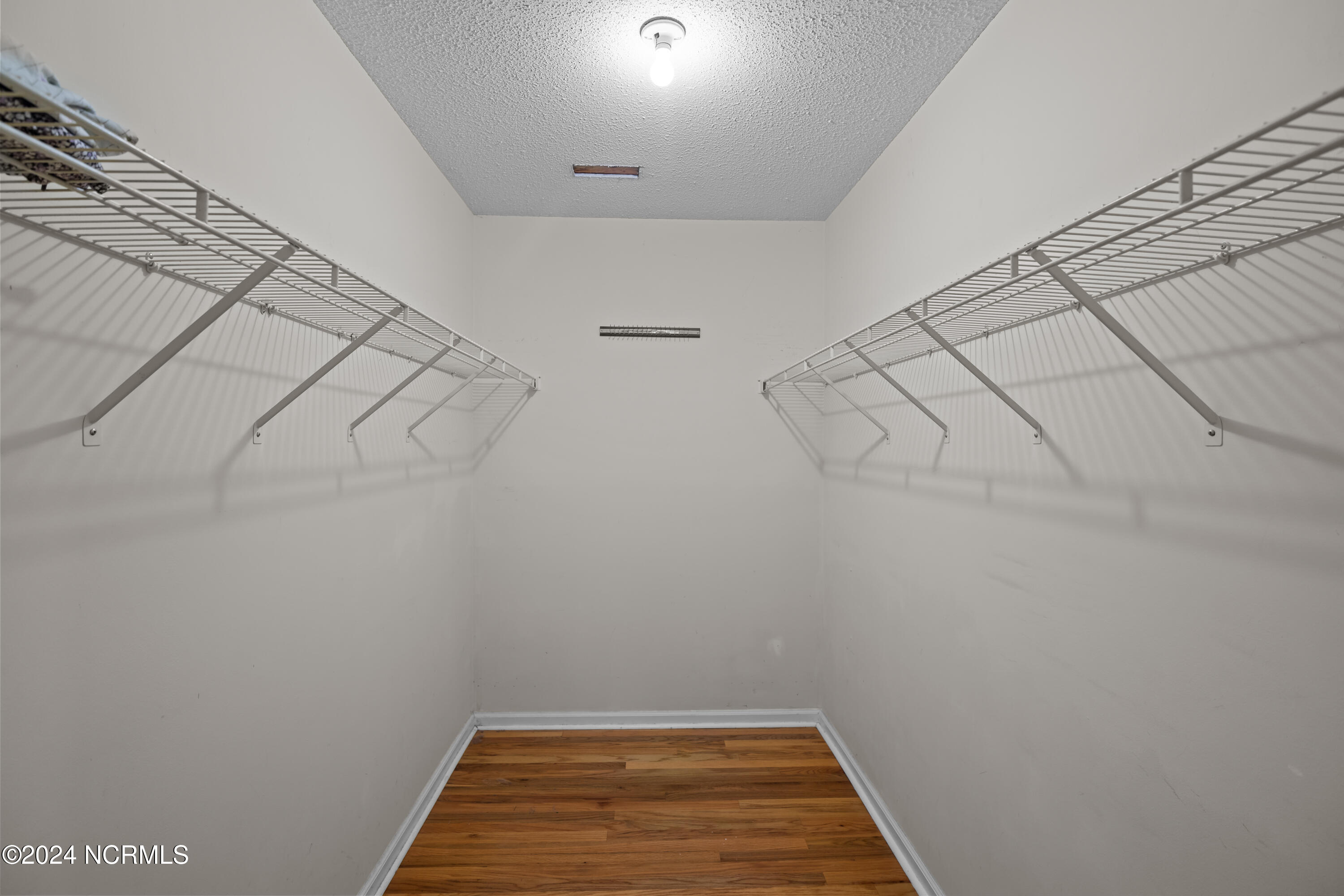 816 Helm Drive