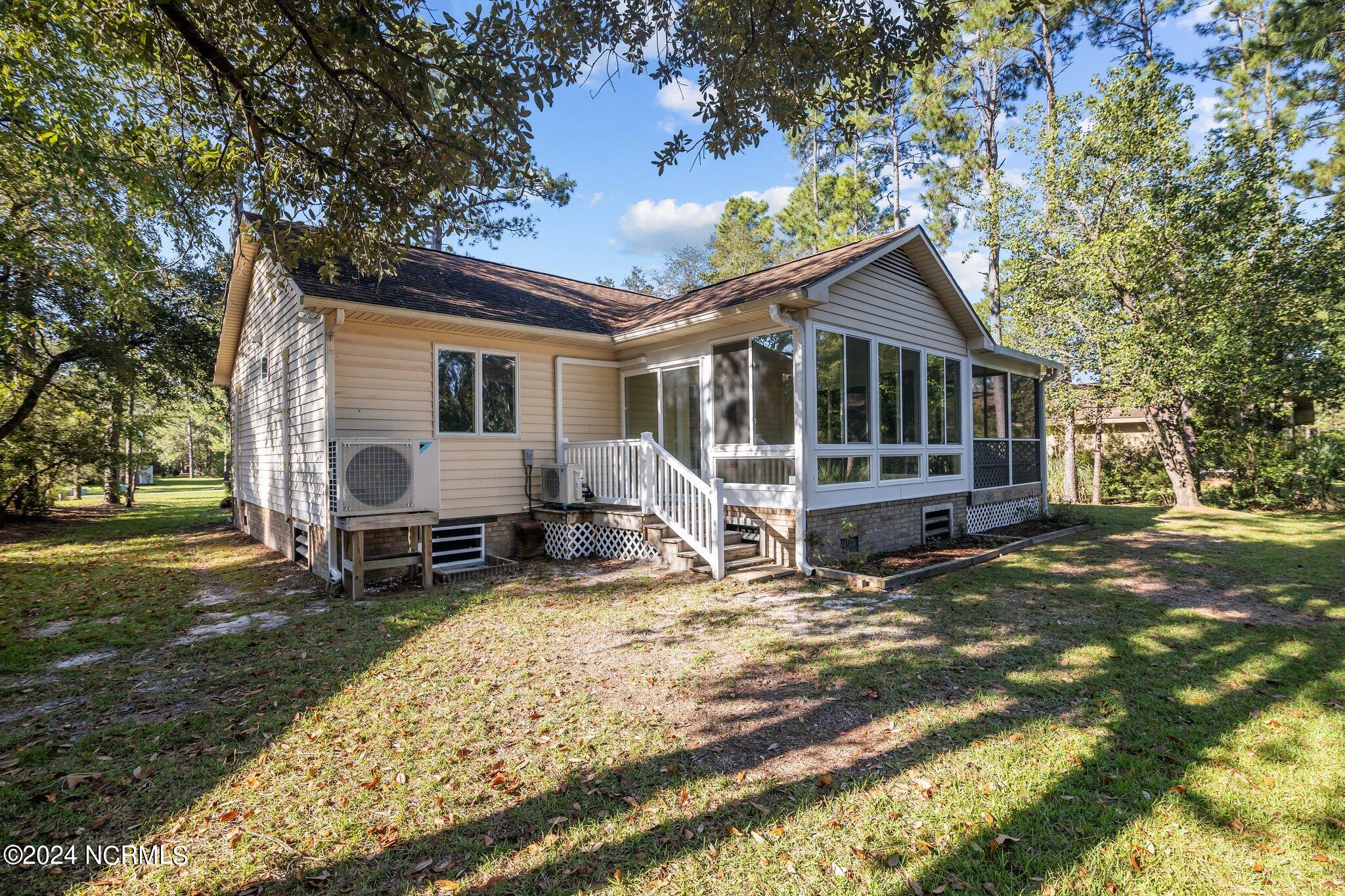 816 Helm Drive