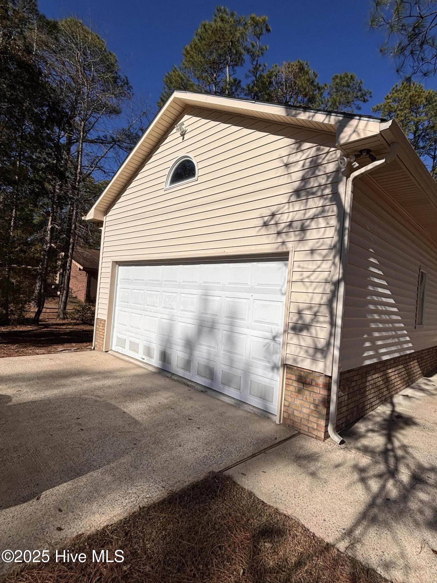 816 Helm Drive