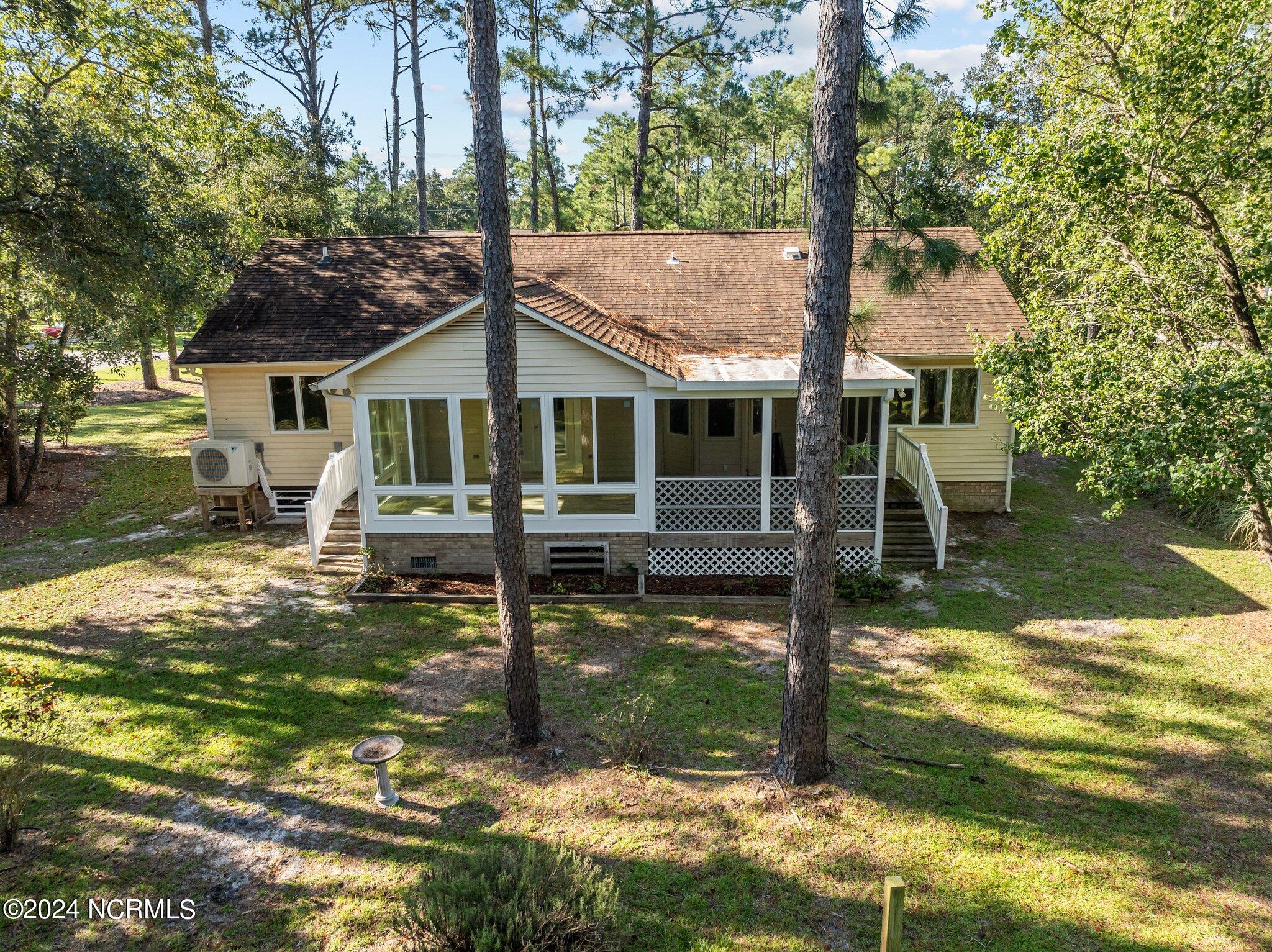 816 Helm Drive