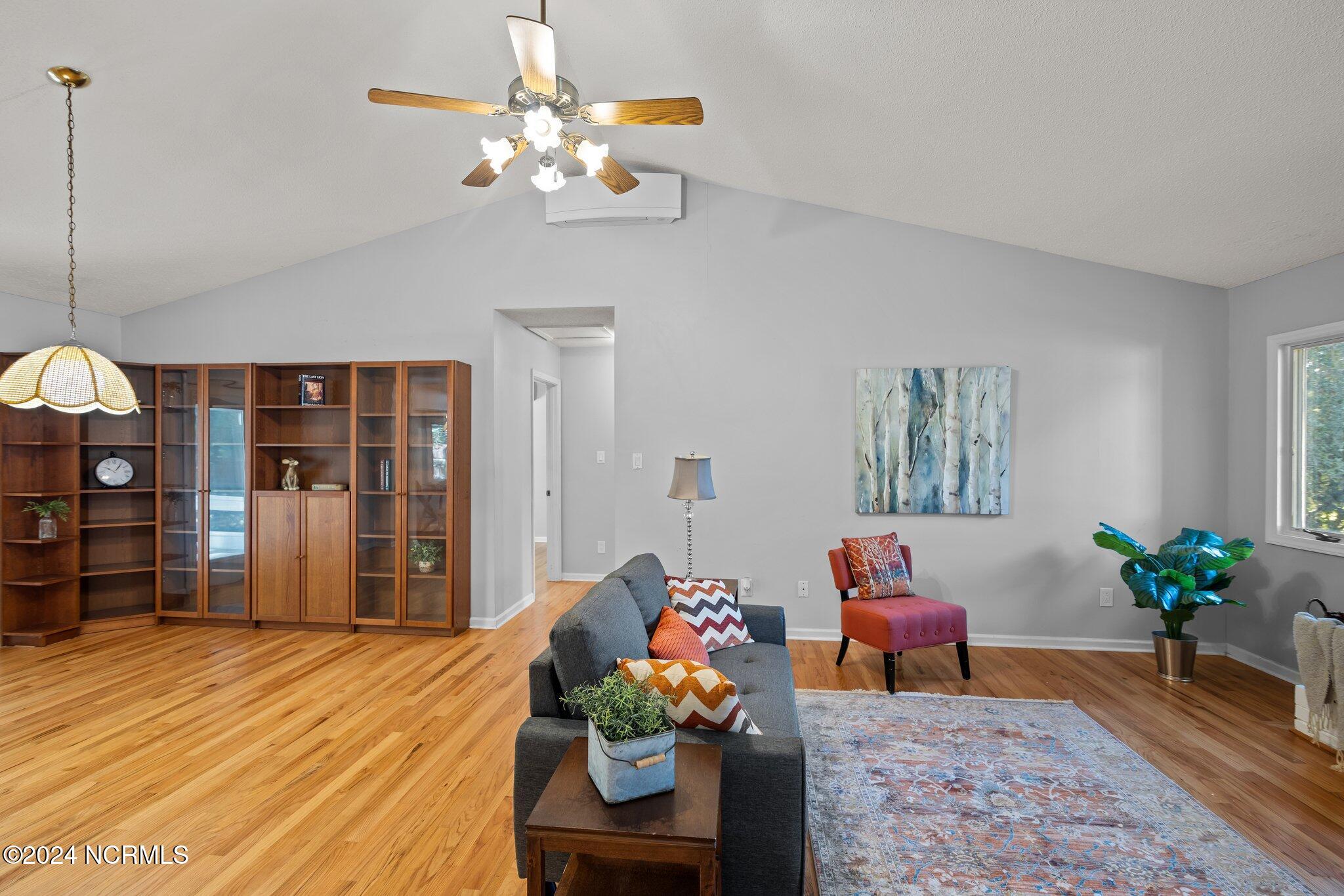 816 Helm Drive