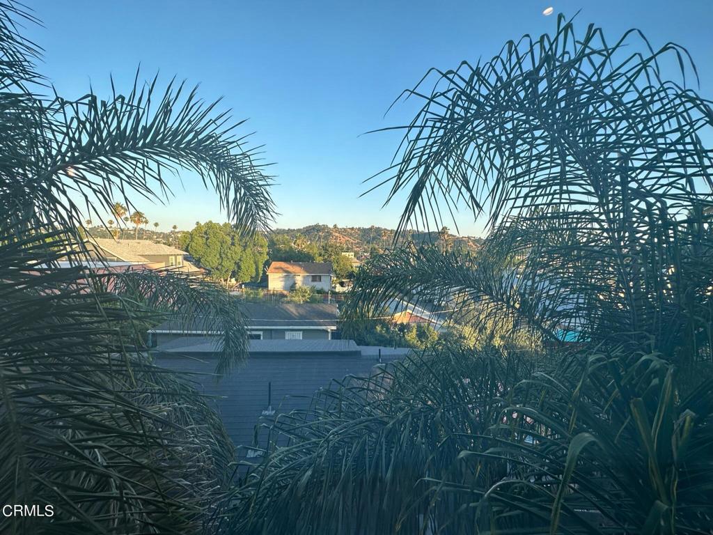 364 N Avenue 53 Unit: 9