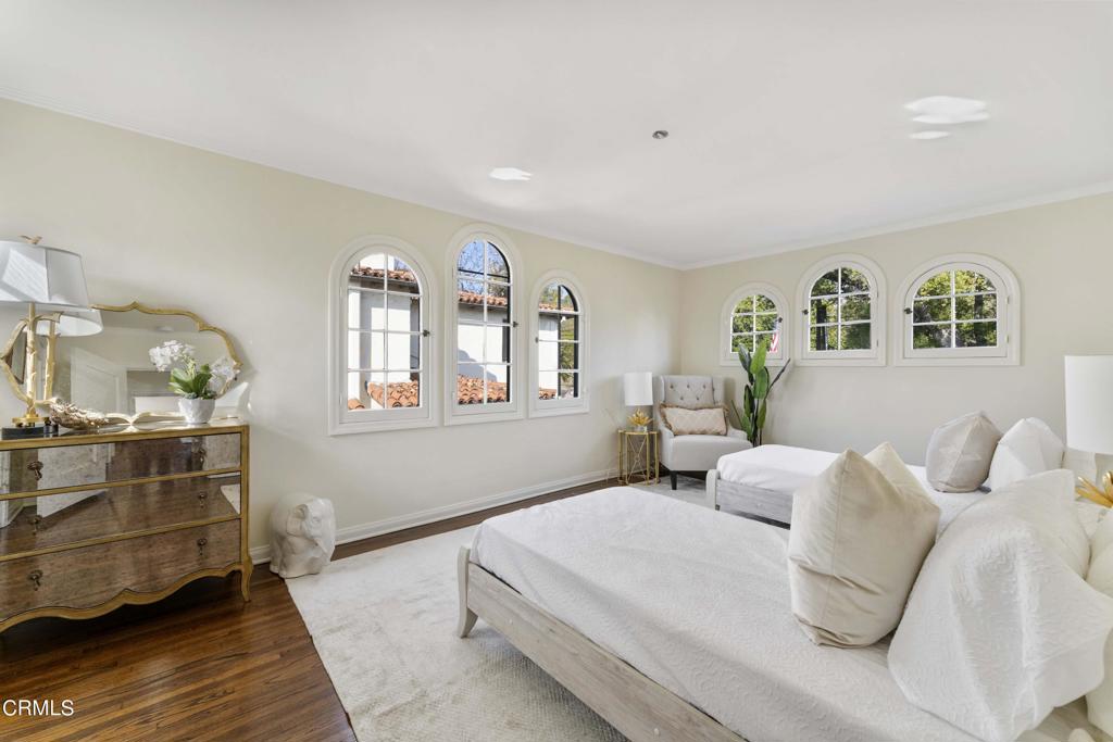 1629 S Oak Knoll Avenue