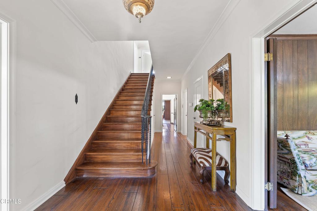 1629 S Oak Knoll Avenue