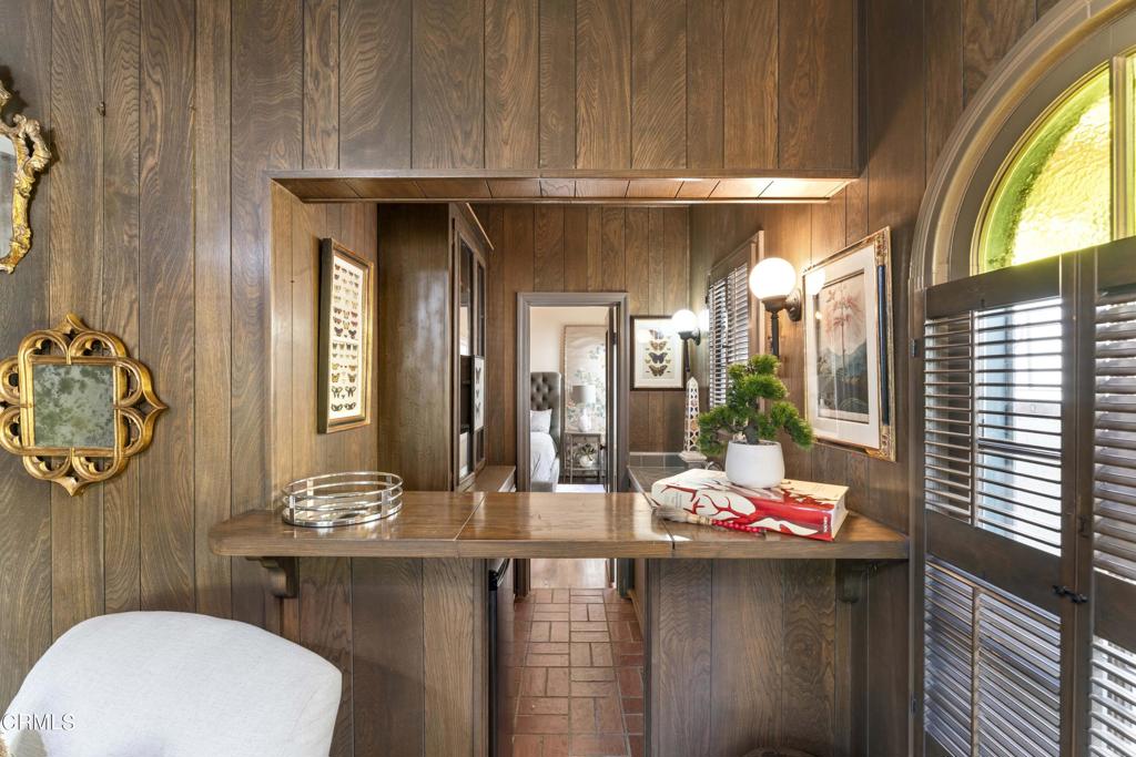 1629 S Oak Knoll Avenue